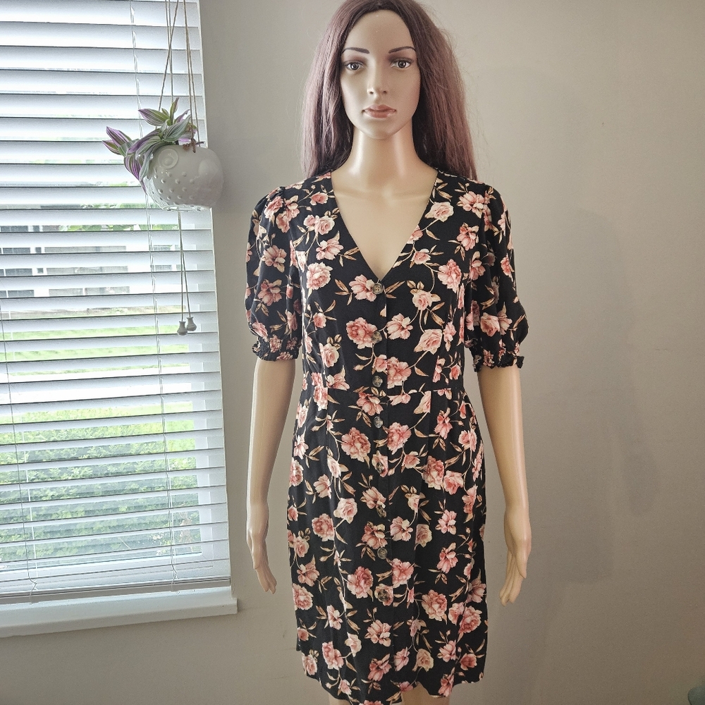 Vero Moda black peach floral button down Midi dress v neck half sleeves